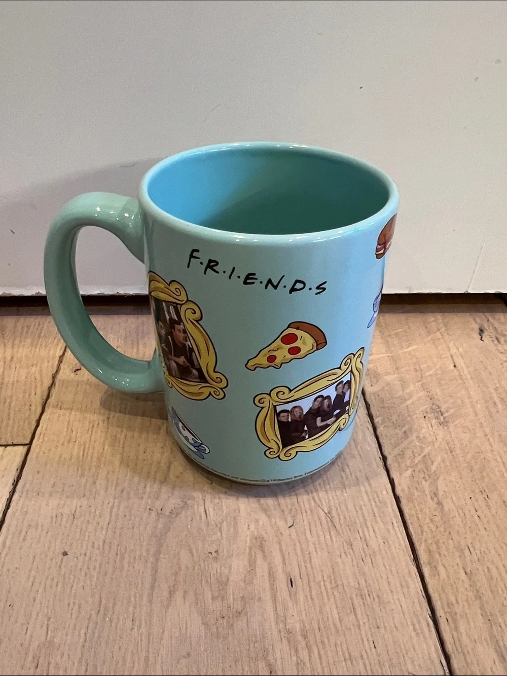 Mug with FRIENDS design